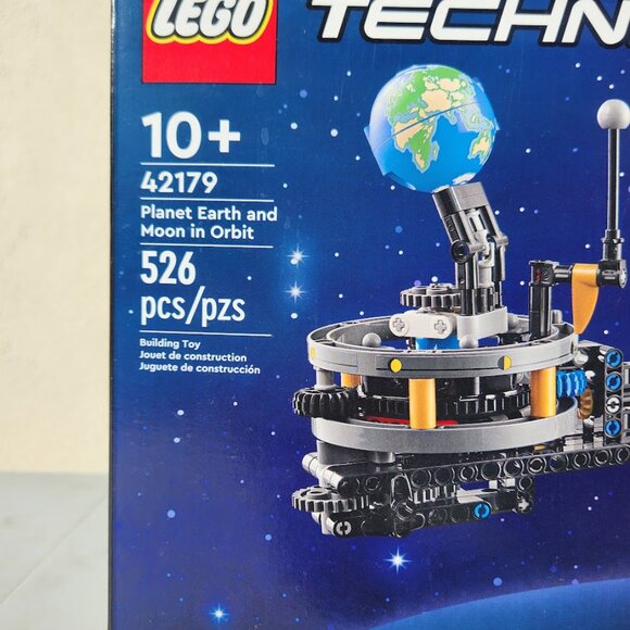 42179 LEGO Technic Planet Earth Moon Sun in Orbit Building Set Outer Space Solar - Picture 5 of 8